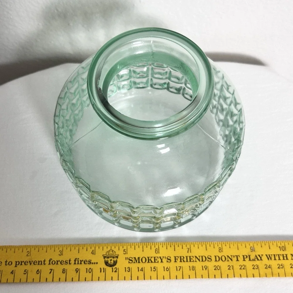 VTG Seafoam Sage Green‎ Translucent Textured Geometric Pattern Glass Decor Vase